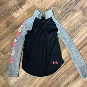 Girl’s Under Armour Pullover Top